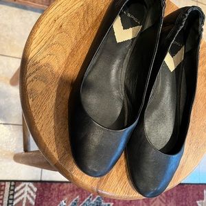 Via Spiga Black Ballet Shoes